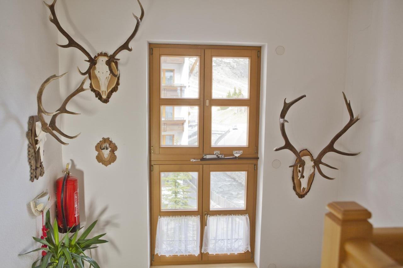 Apartamento Chasa Per La Punt Galtür Exterior foto
